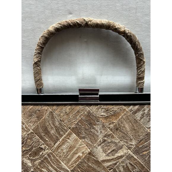 Vintage Metal Framed Clutch Brushed Earth Tone Material Yellow Velvet Lined 1950 - Picture 8 of 9